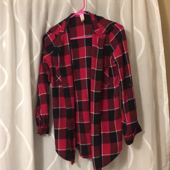 Tops - Black and Red women’s flannel shirt